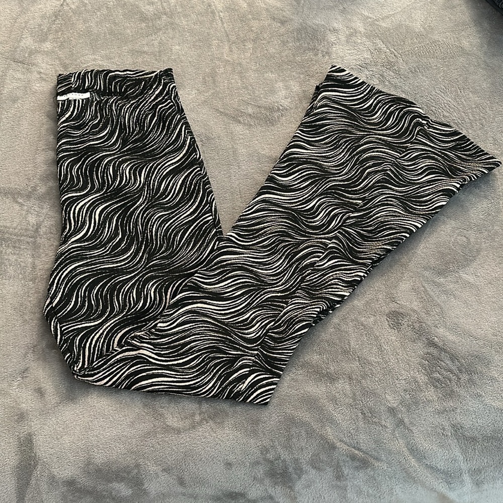 Topshop Crinkle Flared Pants in Zebra - Size 10 - Picture 9 of 10